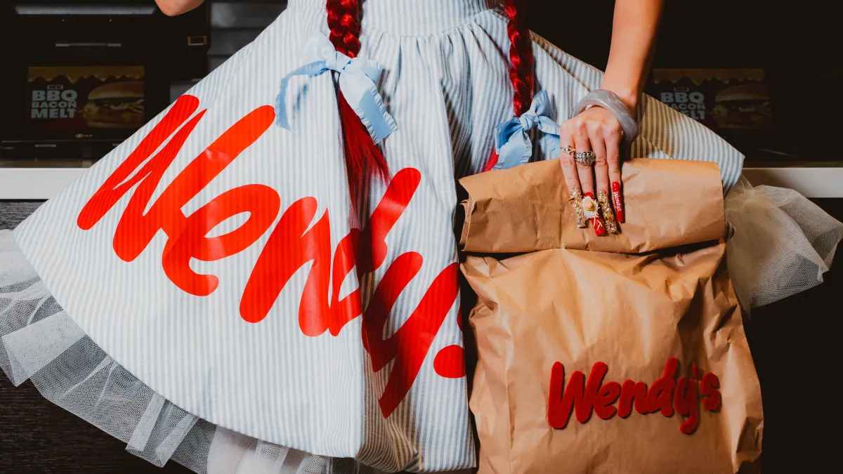 WENDY LFW 27